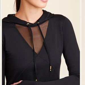 Alala Flyweight Hoodie Tee N WOT size small